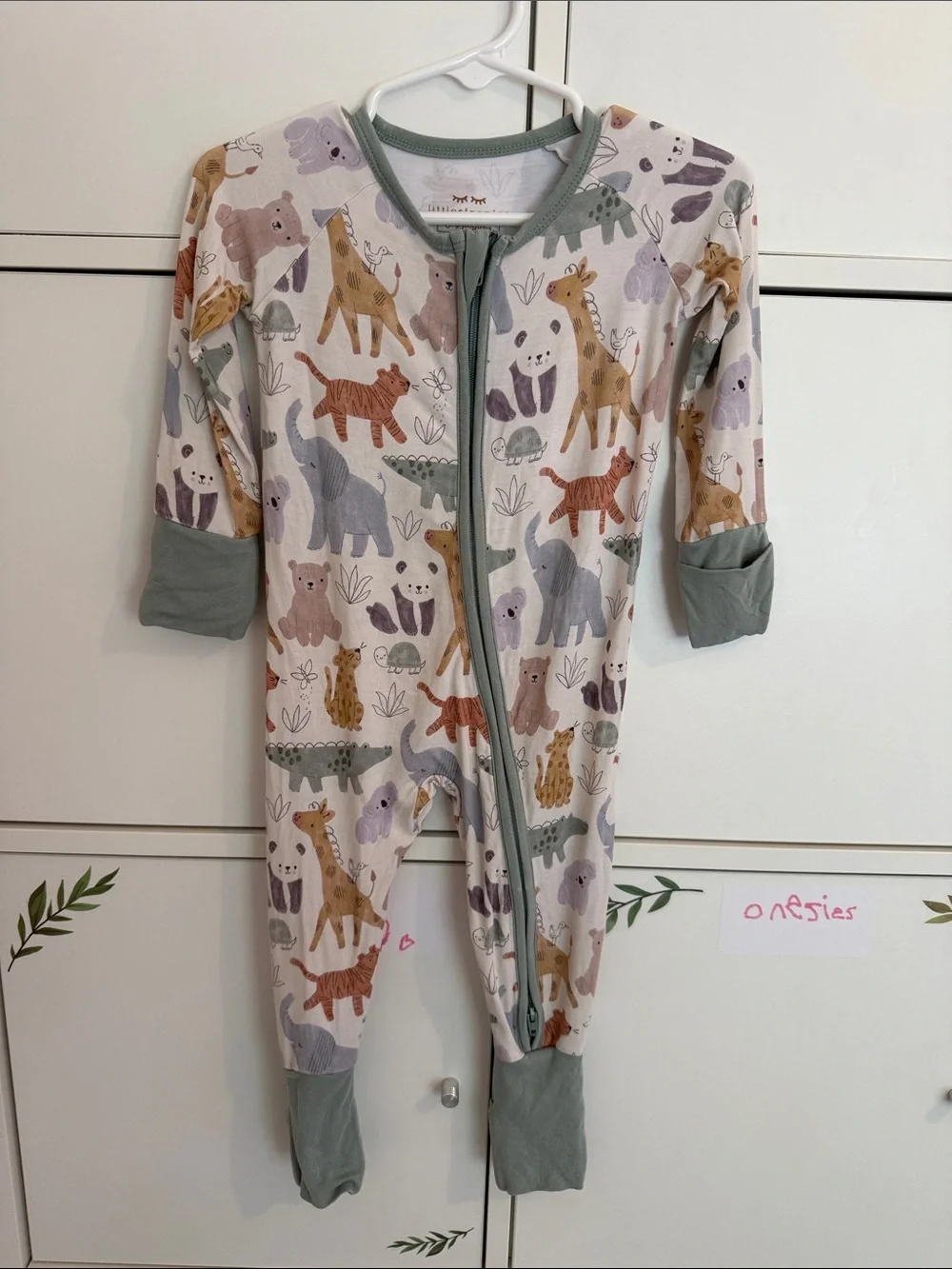Little Sleepies One Piece Zippy Pajamas Zoo Animals Unisex 6-9 months PLAY